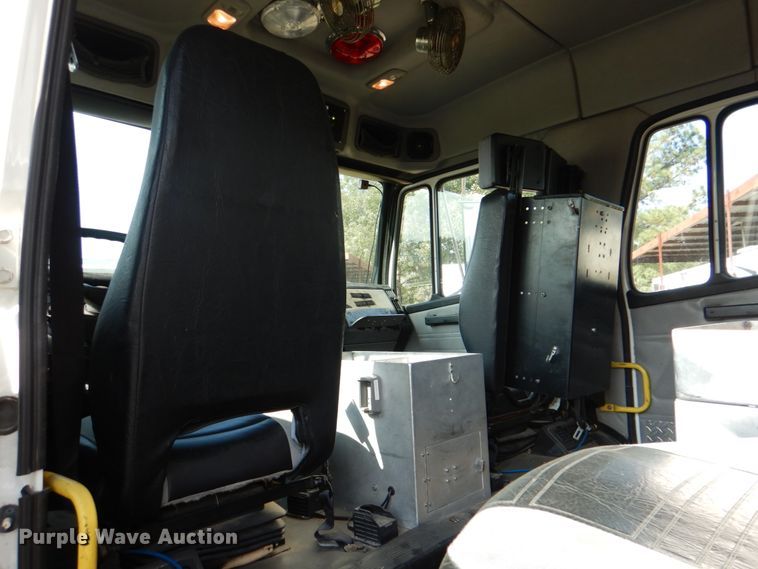 image for item IR9151 1999 Freightliner FL106  rescue vehicle