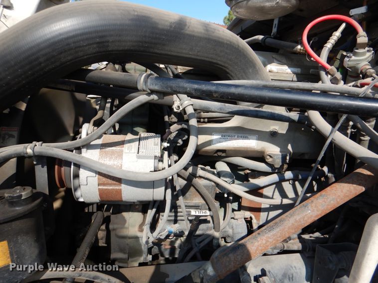 image for item IR9151 1999 Freightliner FL106  rescue vehicle