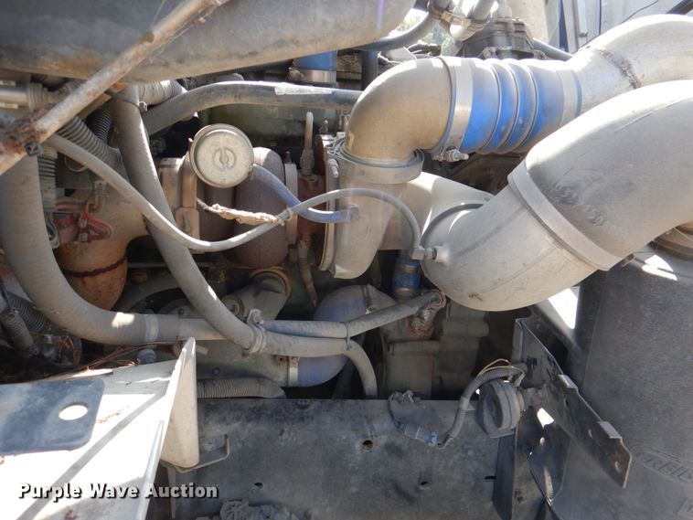 image for item IR9151 1999 Freightliner FL106  rescue vehicle