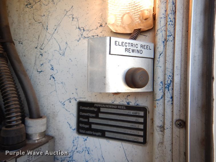 image for item IR9151 1999 Freightliner FL106  rescue vehicle