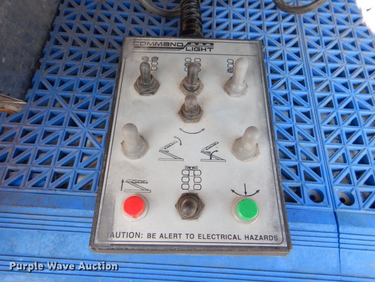 image for item IR9151 1999 Freightliner FL106  rescue vehicle