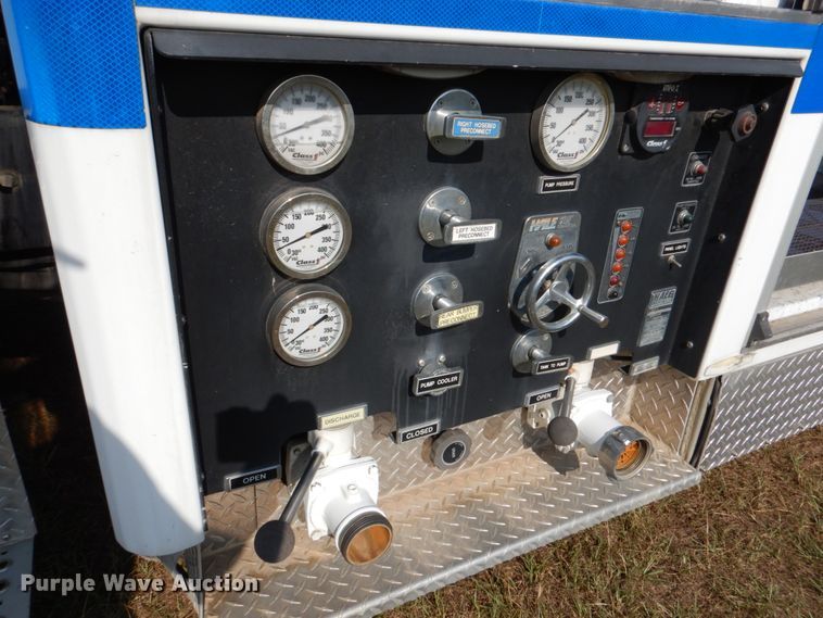 image for item IR9151 1999 Freightliner FL106  rescue vehicle