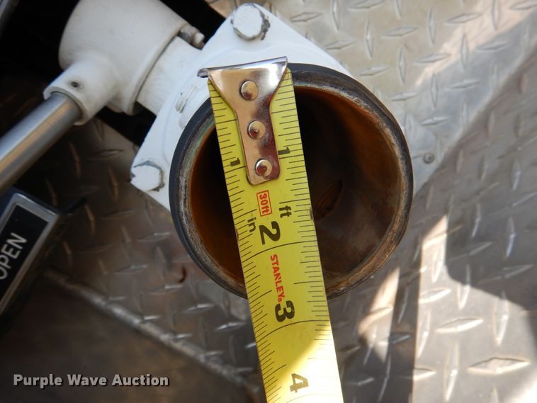 image for item IR9151 1999 Freightliner FL106  rescue vehicle