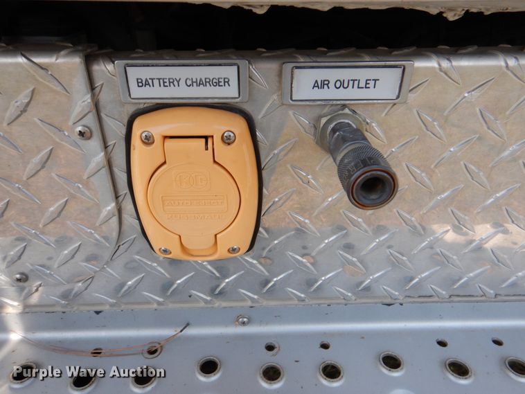 image for item IR9151 1999 Freightliner FL106  rescue vehicle