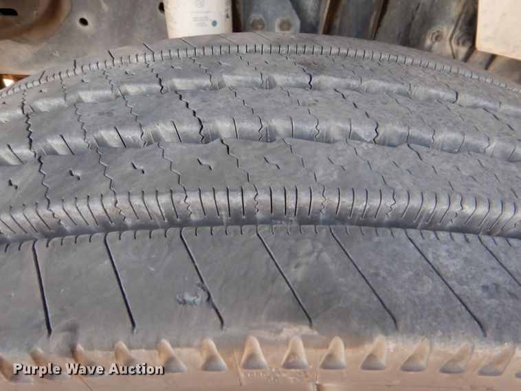 image for item IR9151 1999 Freightliner FL106  rescue vehicle