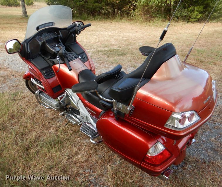 image for item IR9162 2008 Honda Goldwing  motorcycle