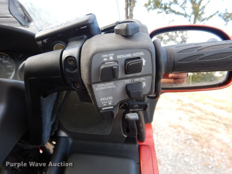 image for item IR9162 2008 Honda Goldwing  motorcycle