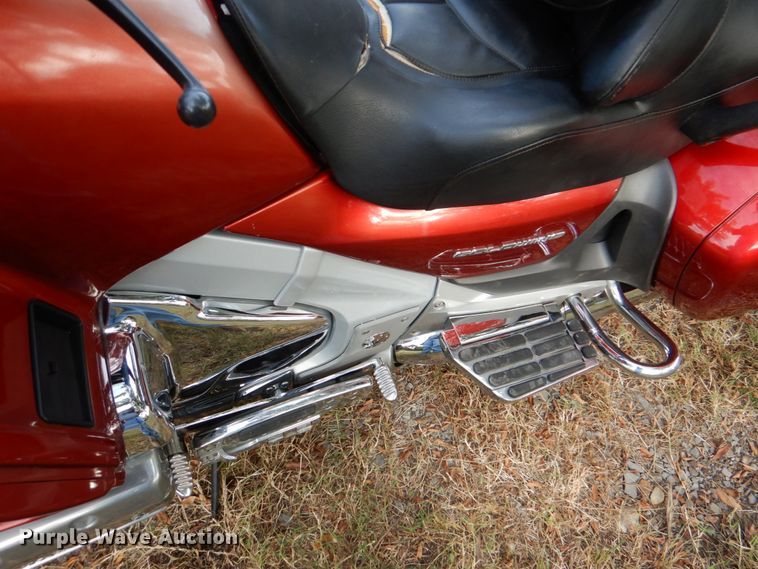 image for item IR9162 2008 Honda Goldwing  motorcycle