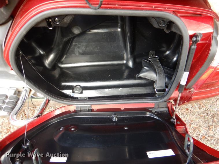 image for item IR9162 2008 Honda Goldwing  motorcycle