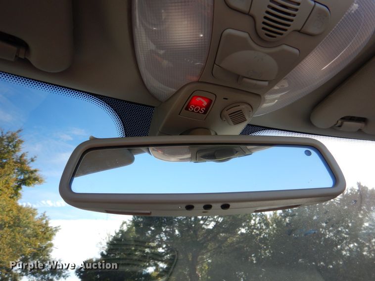 image for item IR9163 2004 Mercedes Benz SL500  convertible