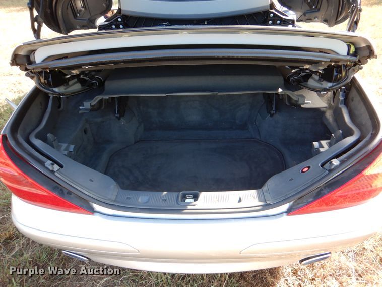 image for item IR9163 2004 Mercedes Benz SL500  convertible
