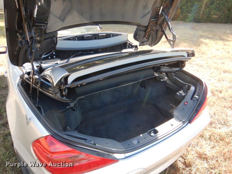 image for item IR9163 2004 Mercedes Benz SL500  convertible