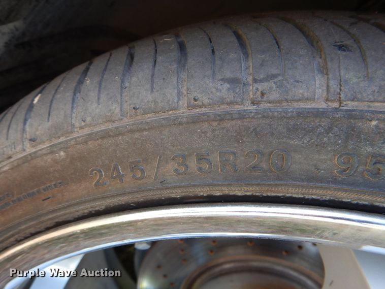 image for item IR9163 2004 Mercedes Benz SL500  convertible