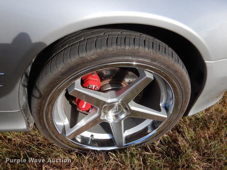 image for item IR9163 2004 Mercedes Benz SL500  convertible