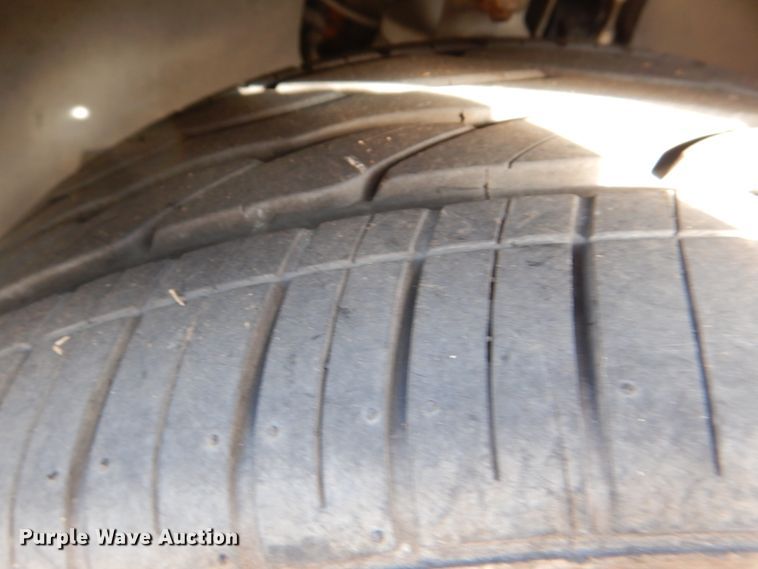 image for item IR9163 2004 Mercedes Benz SL500  convertible