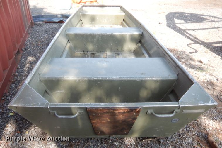 image for item IT9637 2007 Tracker Topper 12  boat