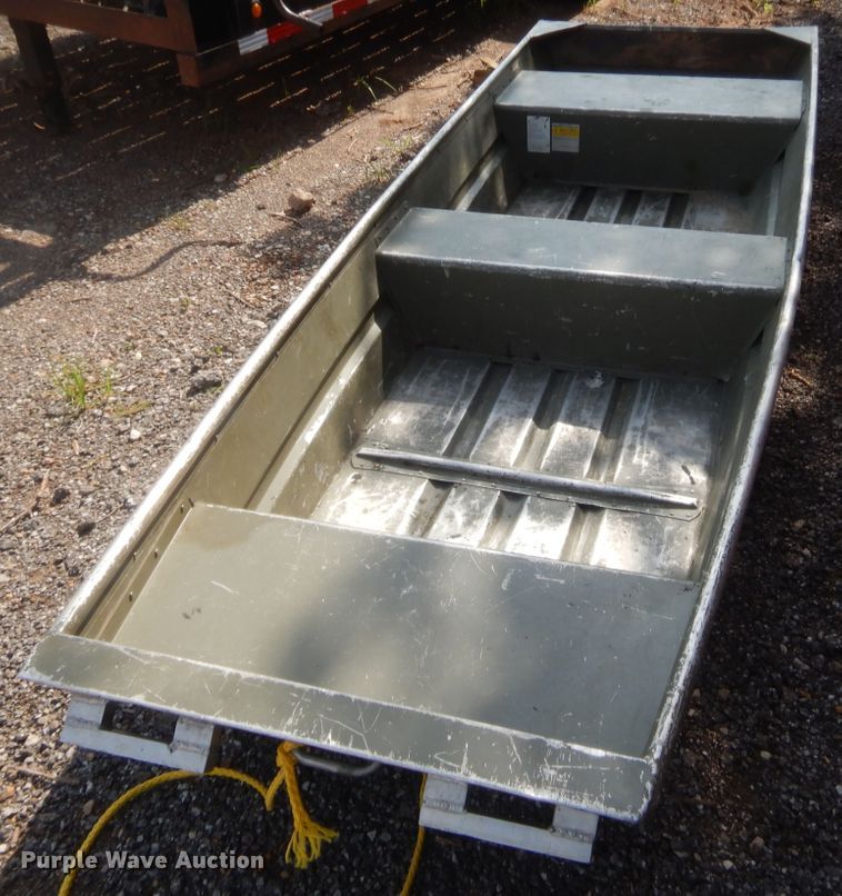 image for item IT9637 2007 Tracker Topper 12  boat