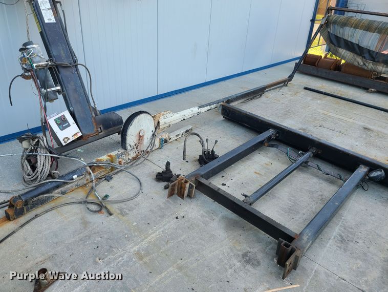 image for item IU9477 Roll-off container truck tarp