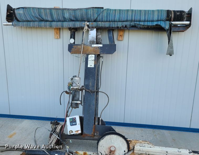 image for item IU9478 Donovan  roll off tarp