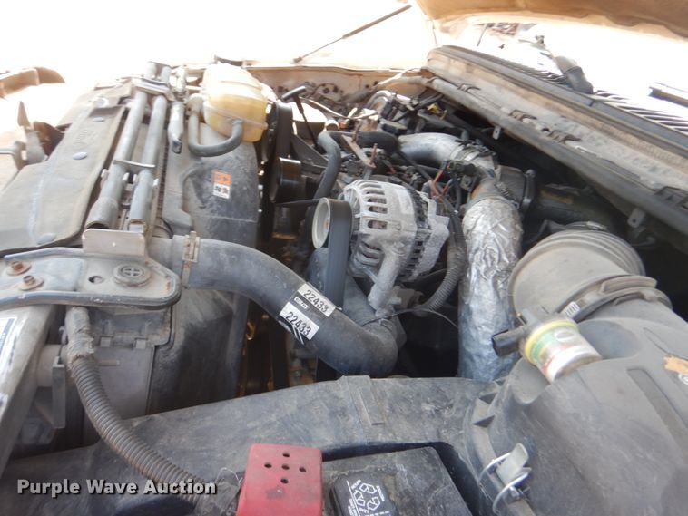 image for item JG9063 2001 Ford F550 Super Duty XL  flatbed truck