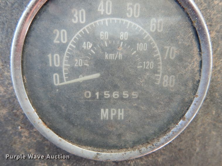 image for item JG9064 1972 International 4700  water truck