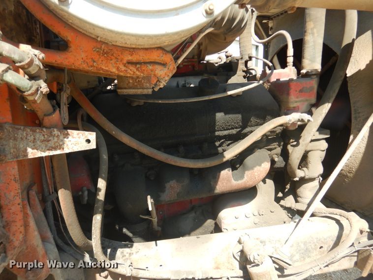 image for item JG9064 1972 International 4700  water truck