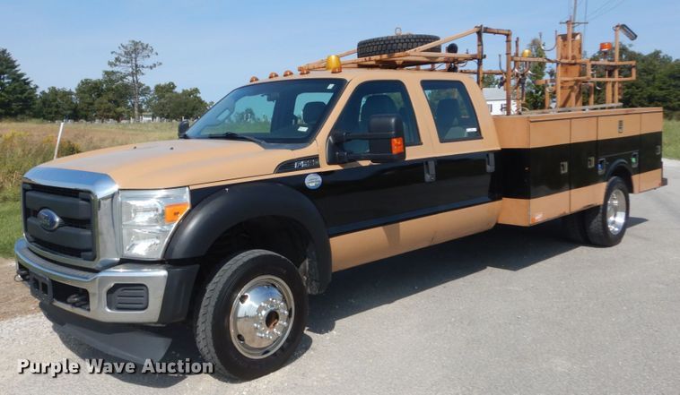 image for item JG9078 2015 Ford F550 Super Duty XL  Crew Cab utility / service truck