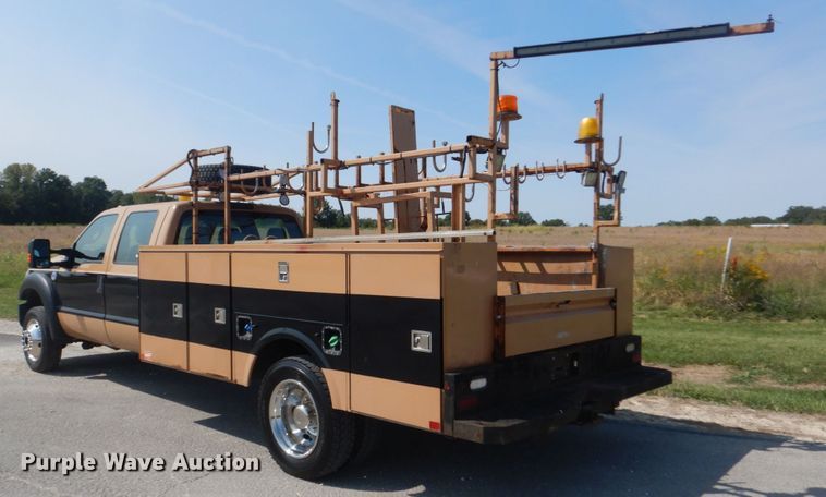 image for item JG9078 2015 Ford F550 Super Duty XL  Crew Cab utility / service truck