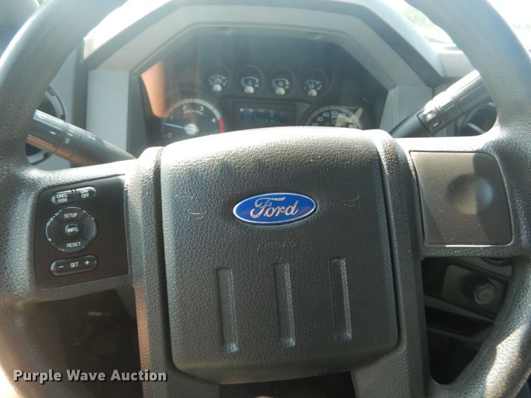 image for item JG9078 2015 Ford F550 Super Duty XL  Crew Cab utility / service truck