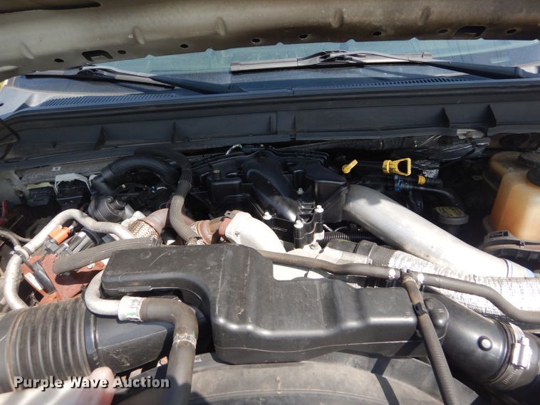 image for item JG9078 2015 Ford F550 Super Duty XL  Crew Cab utility / service truck