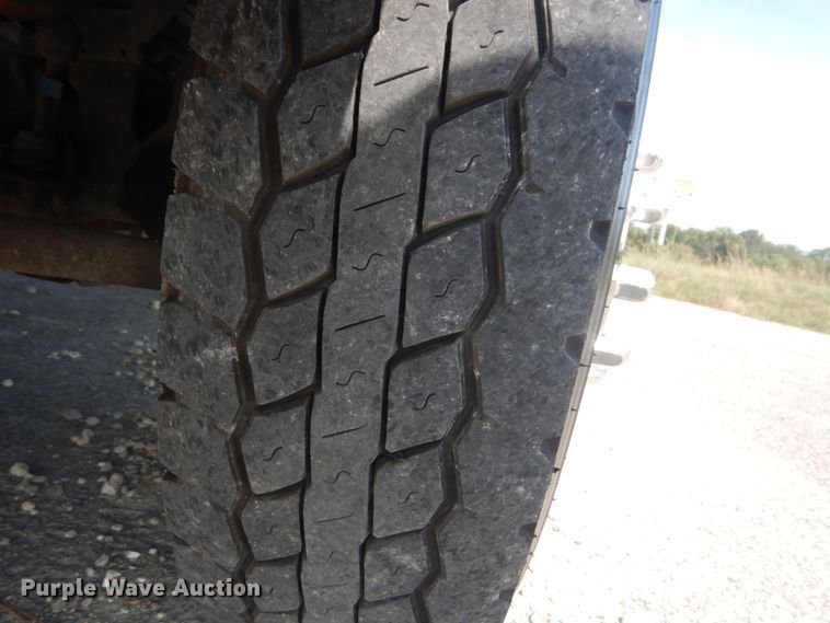 image for item JG9078 2015 Ford F550 Super Duty XL  Crew Cab utility / service truck