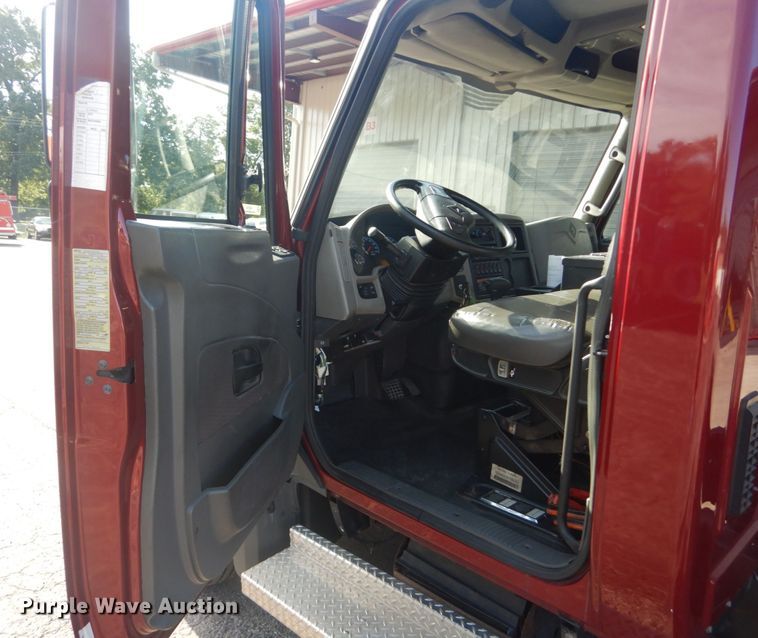 image for item JG9104 2012 International TerraStar  truck cab and chassis