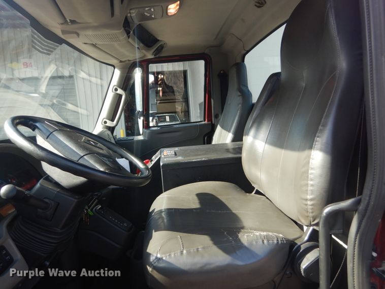 image for item JG9104 2012 International TerraStar  truck cab and chassis