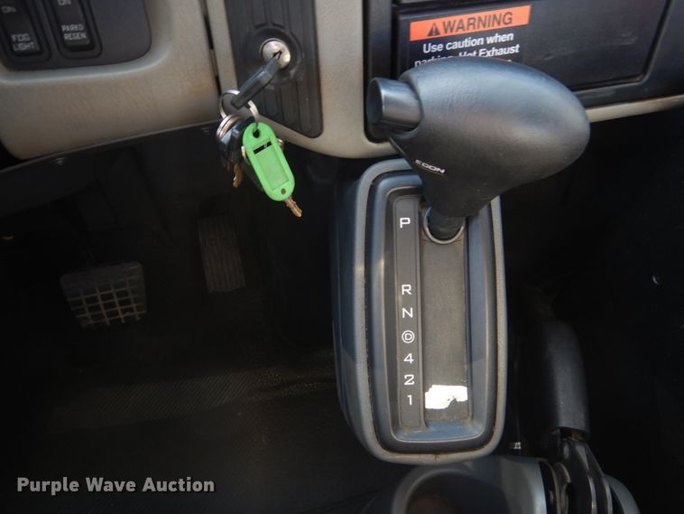 image for item JG9104 2012 International TerraStar  truck cab and chassis