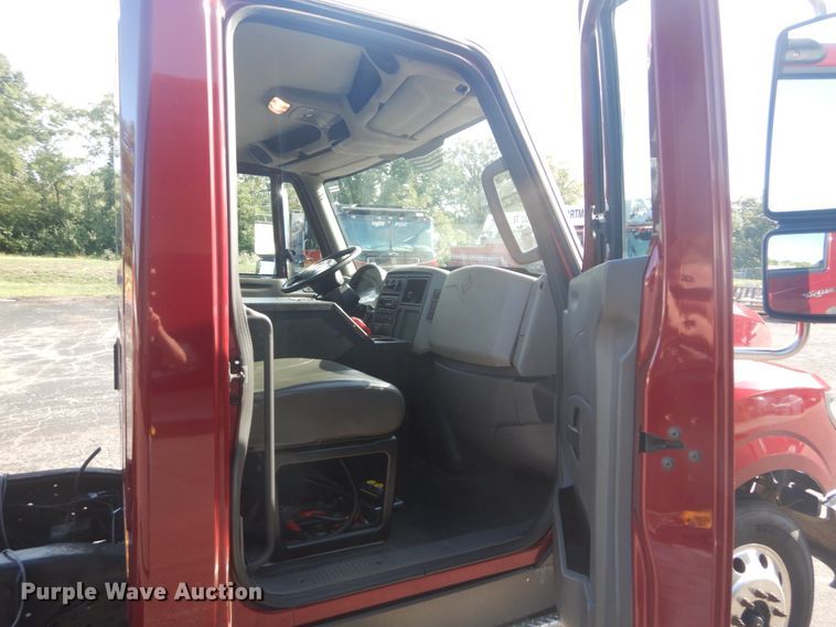 image for item JG9104 2012 International TerraStar  truck cab and chassis