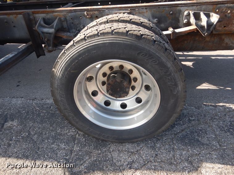 image for item JG9104 2012 International TerraStar  truck cab and chassis