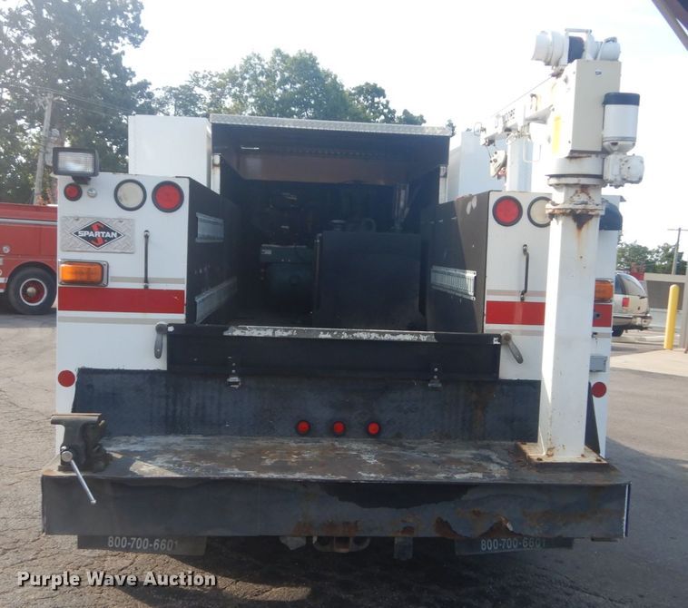 image for item JG9105 2003 Ford F550 Super Duty XL  utility / service truck