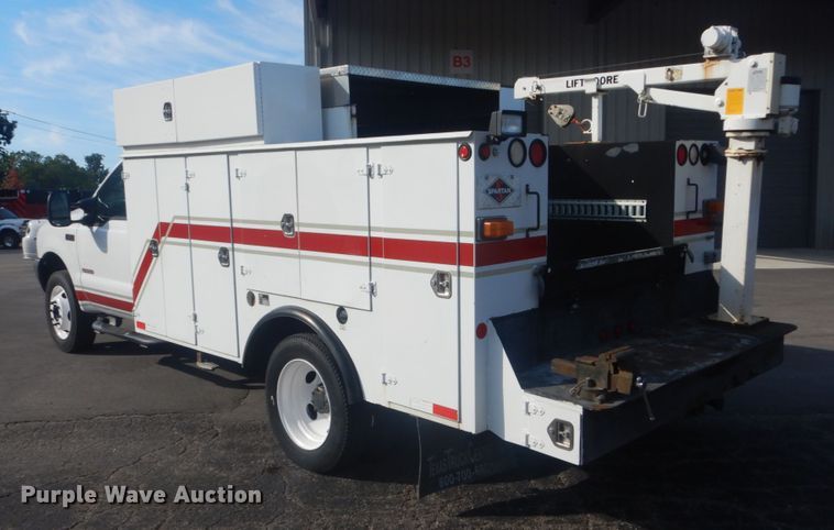 image for item JG9105 2003 Ford F550 Super Duty XL  utility / service truck
