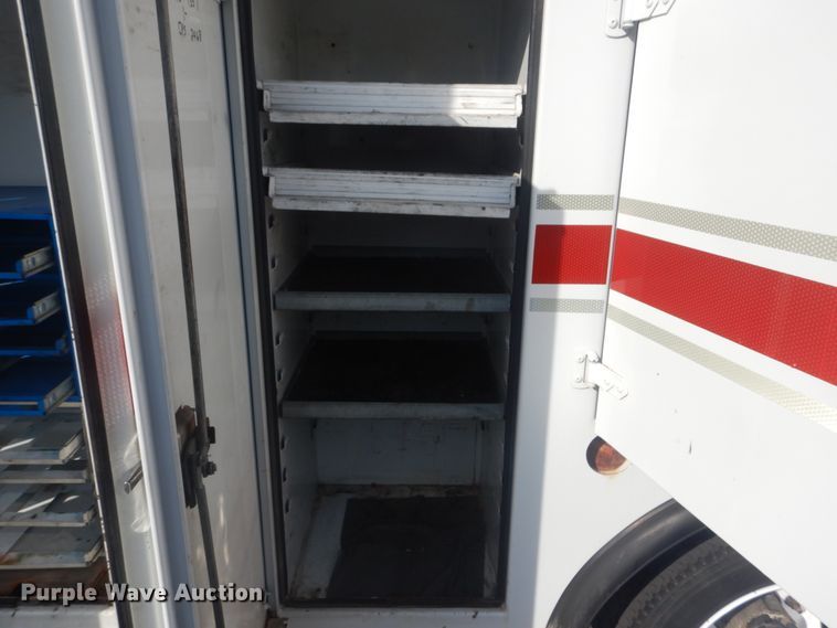 image for item JG9105 2003 Ford F550 Super Duty XL  utility / service truck