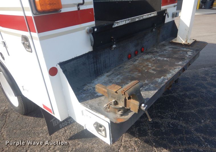 image for item JG9105 2003 Ford F550 Super Duty XL  utility / service truck