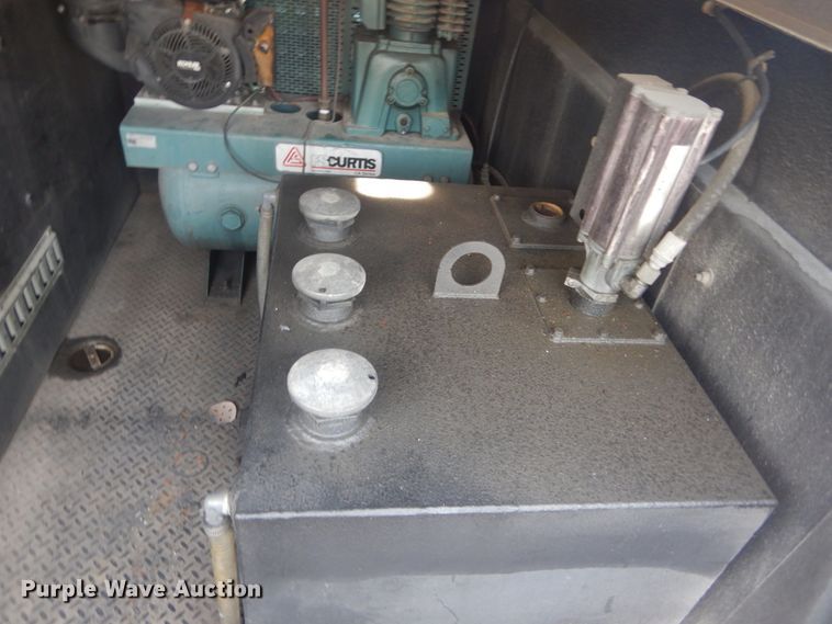 image for item JG9105 2003 Ford F550 Super Duty XL  utility / service truck