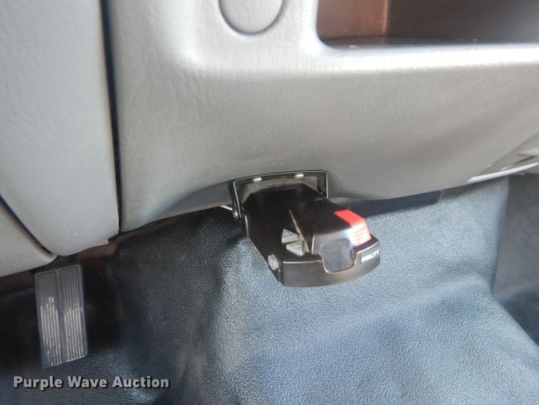 image for item JG9105 2003 Ford F550 Super Duty XL  utility / service truck