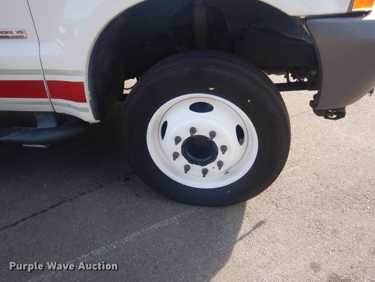 image for item JG9105 2003 Ford F550 Super Duty XL  utility / service truck