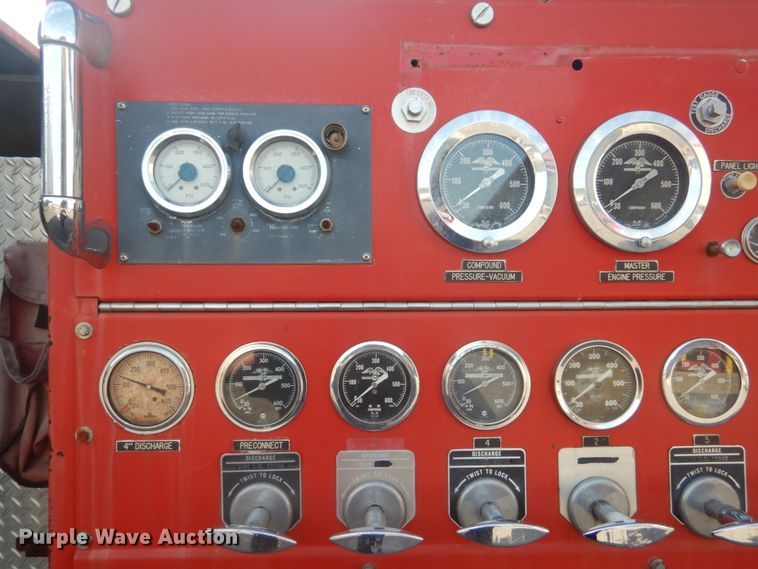 image for item JG9106 1976 American Lafrance  pumper fire truck