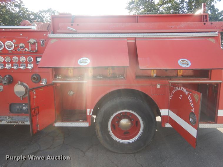 image for item JG9106 1976 American Lafrance  pumper fire truck