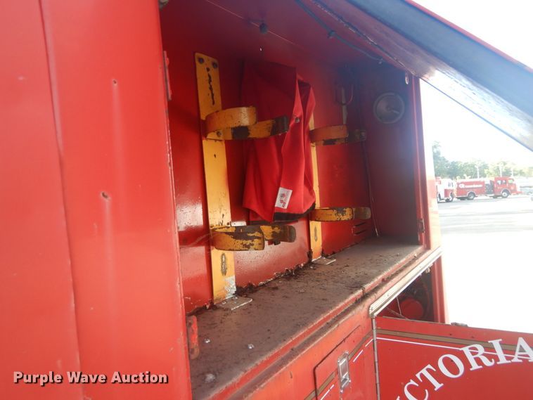 image for item JG9106 1976 American Lafrance  pumper fire truck