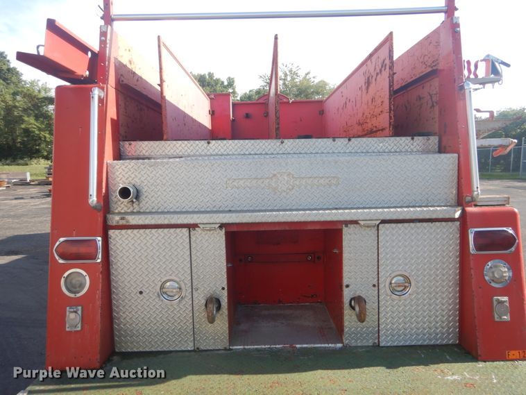 image for item JG9106 1976 American Lafrance  pumper fire truck