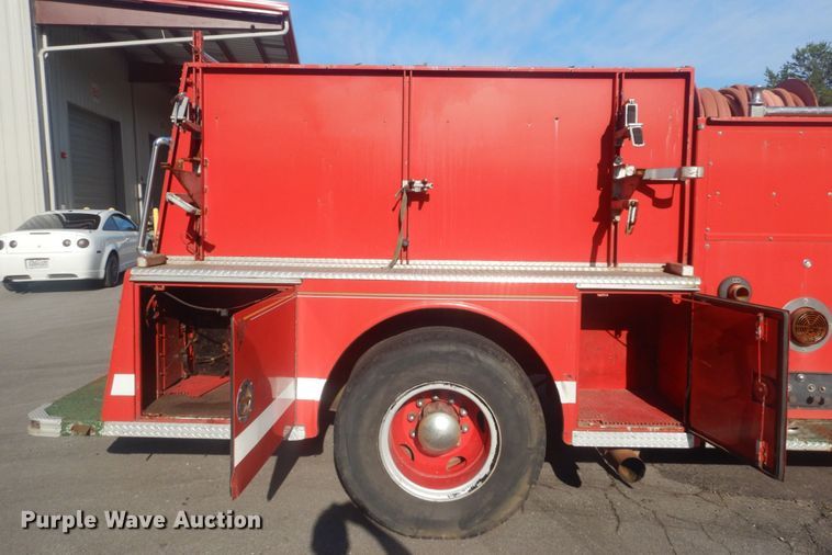 image for item JG9106 1976 American Lafrance  pumper fire truck