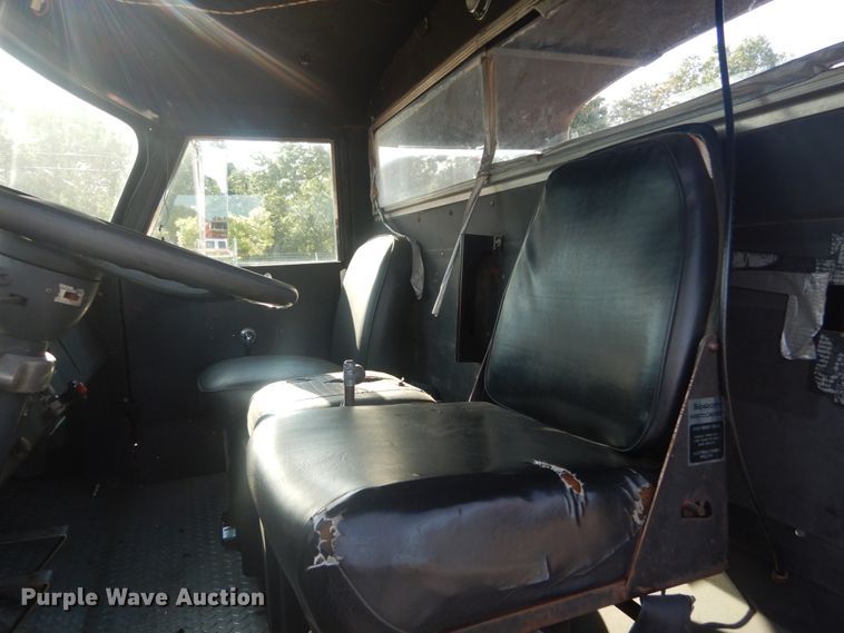 image for item JG9106 1976 American Lafrance  pumper fire truck