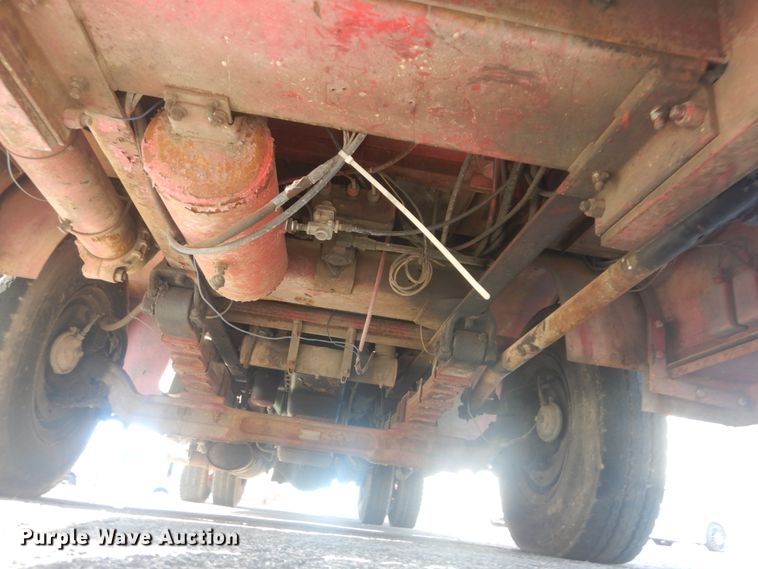 image for item JG9106 1976 American Lafrance  pumper fire truck